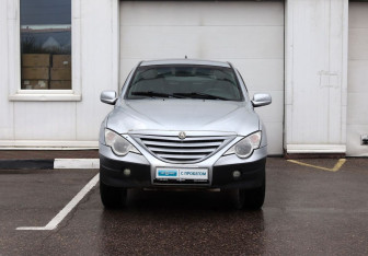 Подержанный автомобиль SsangYong Actyon Sports 2008 года (8 фото)