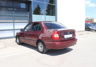 Подержанный автомобиль Hyundai Accent Sedan 2007 года (3 фото)