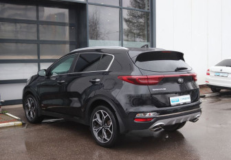 Подержанный автомобиль Kia Sportage 2021 года (3 фото)