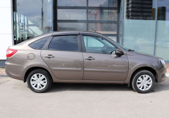 Подержанный автомобиль LADA (ВАЗ) Granta Liftback 2022 года (6 фото)
