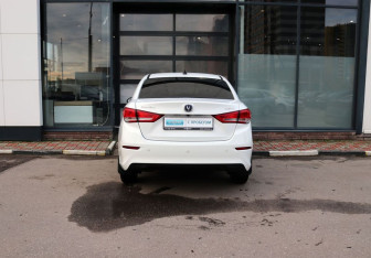 Подержанный автомобиль Changan Alsvin 2023 года (4 фото)