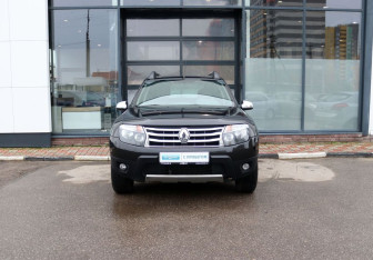 Подержанный автомобиль Renault Duster 2013 года (8 фото)