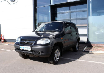 Подержанный автомобиль Chevrolet Niva 2011 года (1 фото)