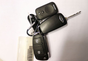 Подержанный автомобиль Chery Tiggo 3 2017 года (17 фото)