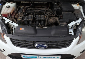 Подержанный автомобиль Ford Focus Hatchback 2010 года (17 фото)
