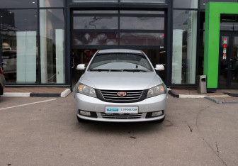 Подержанный автомобиль Geely Emgrand EC7 Sedan 2013 года (8 фото)