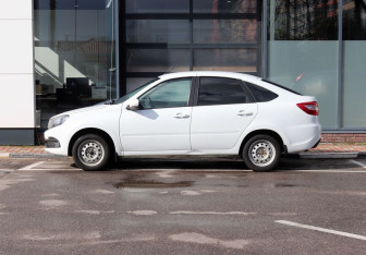 Подержанный автомобиль LADA (ВАЗ) Granta Liftback 2024 года (5 фото)