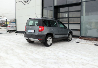 Подержанный автомобиль Skoda Yeti 2010 года (5 фото)