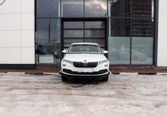 Подержанный автомобиль Skoda Karoq 2020 года (8 фото)