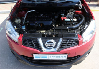 Подержанный автомобиль Nissan Qashqai 2011 года (10 фото)