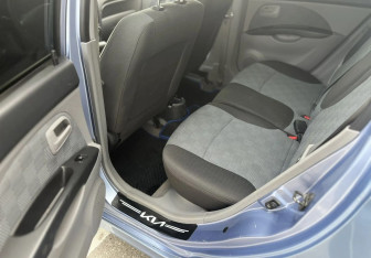 Подержанный автомобиль Kia Picanto 2007 года (16 фото)