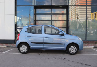 Подержанный автомобиль Kia Picanto 2009 года (6 фото)
