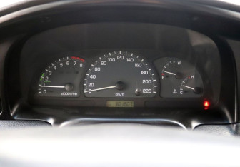 Подержанный автомобиль Daewoo Tacuma 2002 года (17 фото)