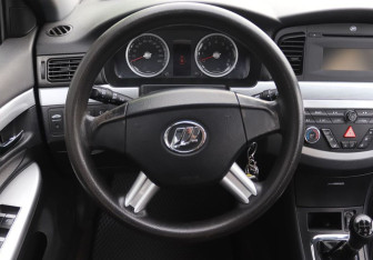 Подержанный автомобиль Lifan Solano 2015 года (15 фото)