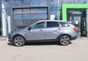 Подержанный автомобиль LADA (ВАЗ) Vesta Wagon 2020 года (2 фото)