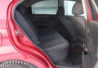 Подержанный автомобиль Chevrolet Aveo Sedan 2007 года (11 фото)