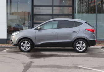 Подержанный автомобиль Hyundai ix35 2011 года (2 фото)