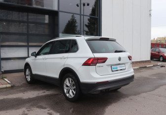Подержанный автомобиль Volkswagen Tiguan 2017 года (3 фото)