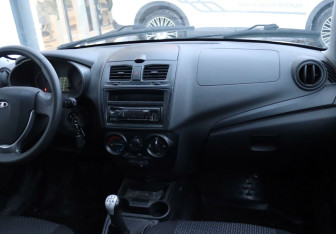 Подержанный автомобиль LADA (ВАЗ) Kalina Hatchback 2014 года (13 фото)