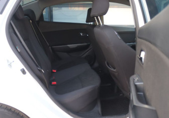 Подержанный автомобиль Kia Rio Sedan 2013 года (12 фото)