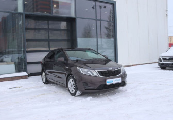 Подержанный автомобиль Kia Rio Sedan 2014 года (7 фото)