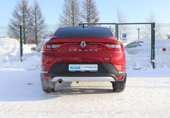 Подержанный автомобиль Renault Arkana 2021 года (4 фото)