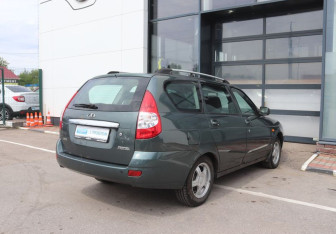 Подержанный автомобиль LADA (ВАЗ) Priora Wagon 2010 года (5 фото)
