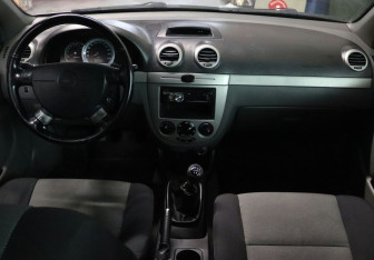 Подержанный автомобиль Chevrolet Lacetti Hatchback 2011 года (15 фото)