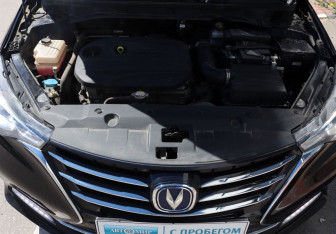 Подержанный автомобиль Changan Alsvin 2023 года (17 фото)