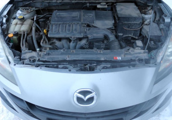 Подержанный автомобиль Mazda 3 Sedan 2011 года (15 фото)