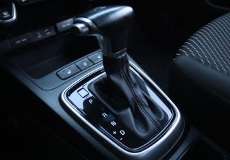 Подержанный автомобиль Kia Rio Sedan 2018 года (19 фото)