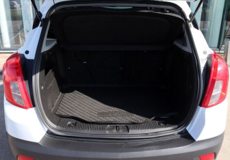 Подержанный автомобиль Opel Mokka 2014 года (11 фото)