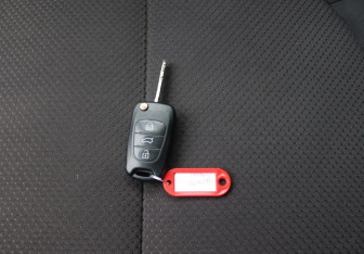 Подержанный автомобиль Kia Cerato Sedan 2011 года (17 фото)