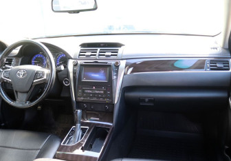 Подержанный автомобиль Toyota Camry Sedan 2018 года (14 фото)