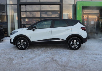 Подержанный автомобиль Renault Kaptur 2017 года (2 фото)