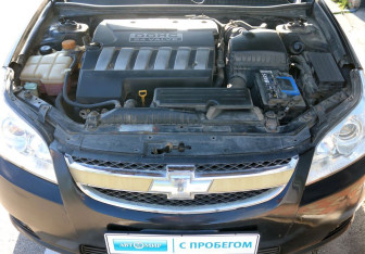 Подержанный автомобиль Chevrolet Epica 2012 года (16 фото)