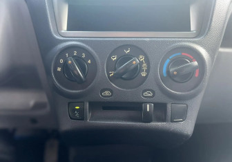 Подержанный автомобиль Kia Picanto 2007 года (14 фото)