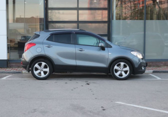 Подержанный автомобиль Opel Mokka 2014 года (6 фото)
