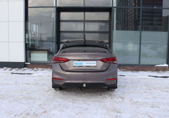 Подержанный автомобиль Hyundai Solaris Sedan 2018 года (4 фото)