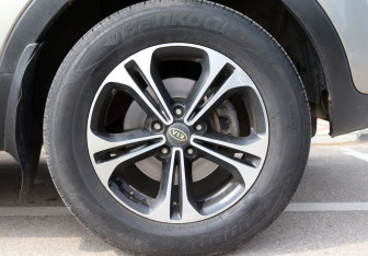 Подержанный автомобиль Kia Sportage 2011 года (17 фото)