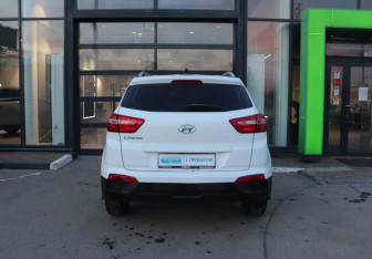 Подержанный автомобиль Hyundai Creta 2020 года (4 фото)