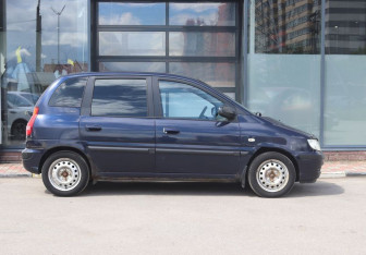 Подержанный автомобиль Hyundai Matrix 2005 года (6 фото)