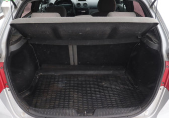 Подержанный автомобиль Chevrolet Lacetti Hatchback 2010 года (10 фото)