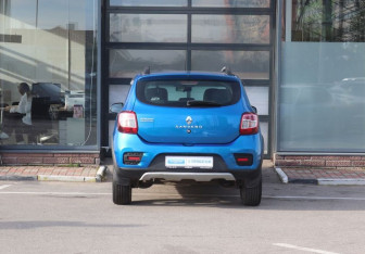 Подержанный автомобиль Renault Sandero 2018 года (4 фото)