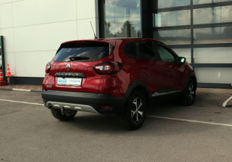 Подержанный автомобиль Renault Kaptur 2019 года (6 фото)