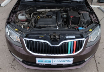 Подержанный автомобиль Skoda Octavia Liftback 2014 года (10 фото)