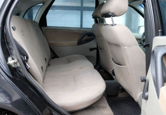 Подержанный автомобиль LADA (ВАЗ) Kalina Hatchback 2012 года (12 фото)