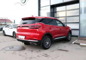 Подержанный автомобиль Chery Tiggo 7 Pro 2022 года (5 фото)
