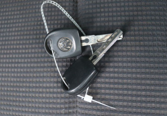 Подержанный автомобиль Volkswagen Polo Hatchback 2004 года (18 фото)