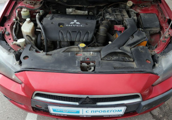 Подержанный автомобиль Mitsubishi Lancer Sedan 2008 года (16 фото)